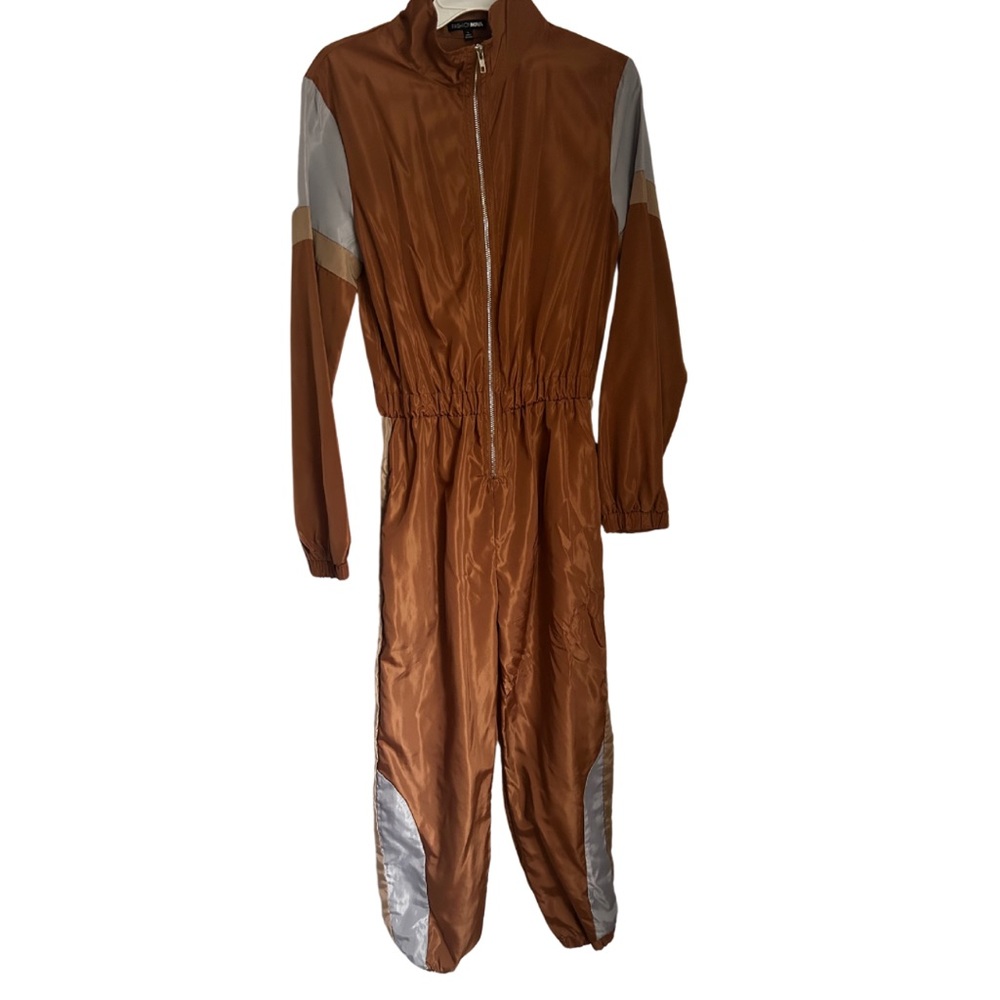 Fashion Nova Retro style jumpsuit. Size Large